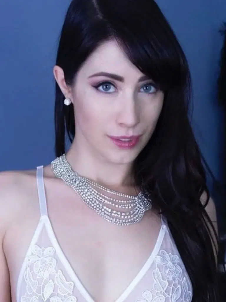 Brookelynne Briar Biography: Wiki, Age, Career, Height, Weight, Husband, Net Worth & More